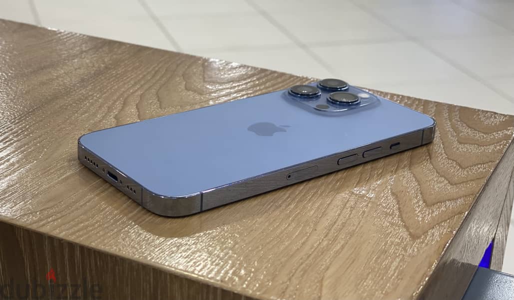 APPLE iPhone 13 Pro ( 256GB Sierra Blue ) Excellent Condition 2