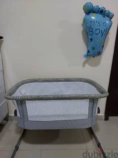baby crib can be attached to bed