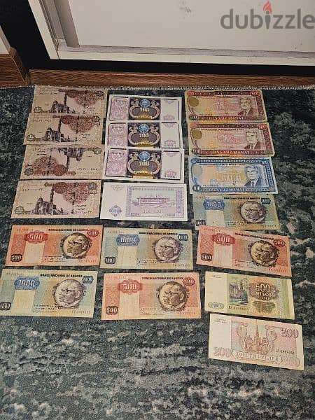 old currency collction أوراق العملة الأجنبية 12
