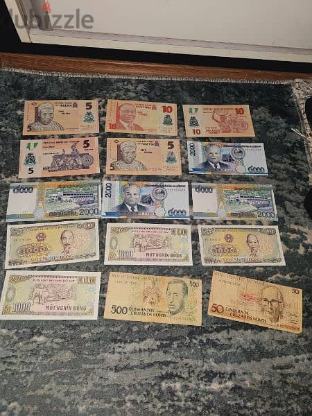 old currency collction أوراق العملة الأجنبية 17