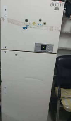 sale of used Refrigerator & table fan