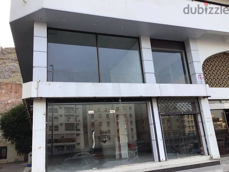 a huge commercial shop for rent in Ruwi near ok centre 1