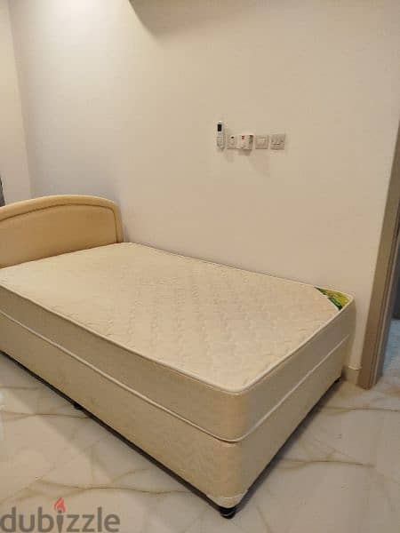 single bed with matress and waterproof matress pad 1