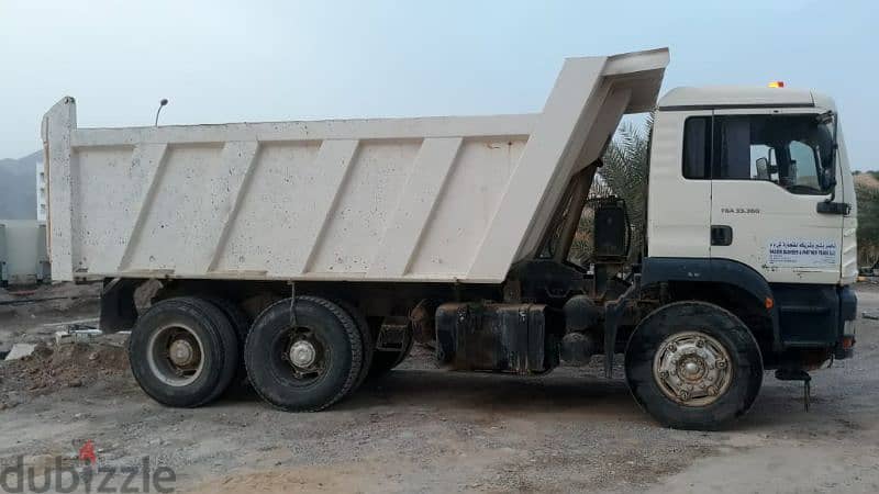 Hino Truck 2004 Model for sale. 2