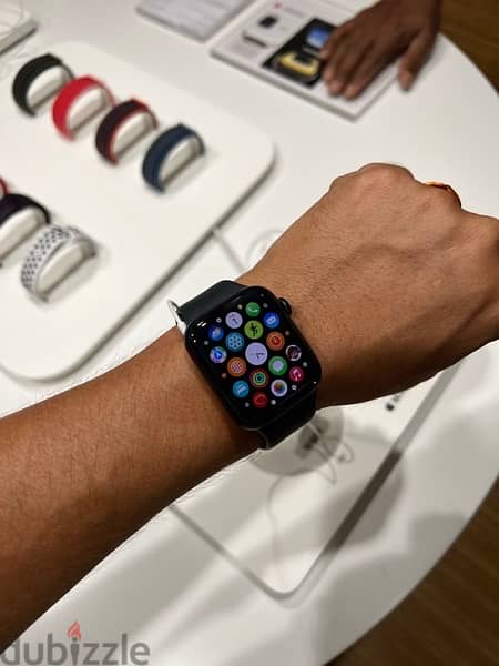 Apple Watch 44 mm Series 8 SE 2 For sell 7