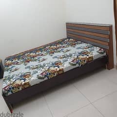 King size double bed 180cmx200cm  6by6.5