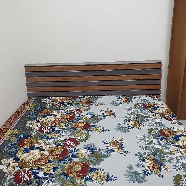 King size double bed 180cmx200cm  6by6.5 1