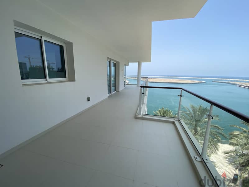 4 Bedroom Large Apartment with Marina View in Al Mouj Muscat 7