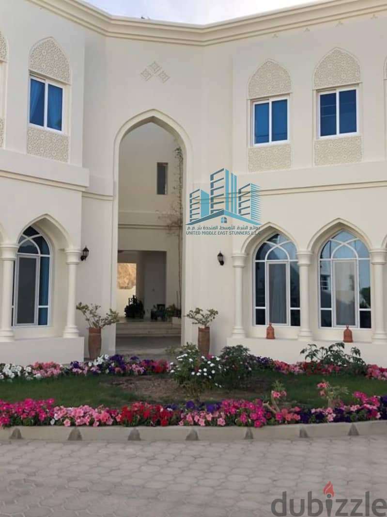Beautiful 3+1 BR Villa in Al Qurum  فيلا جميلة في القرم 1