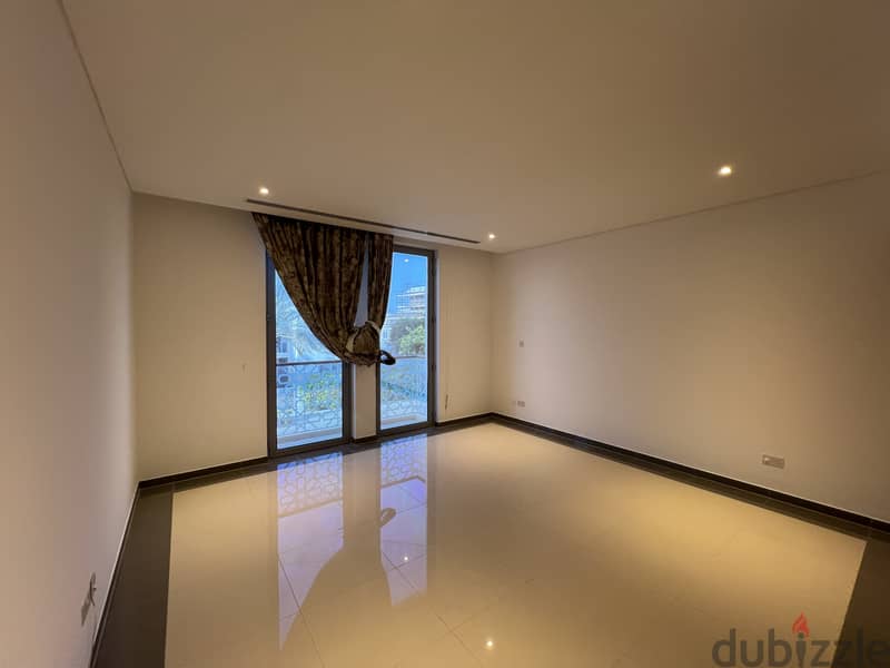 5 Bedroom Large Villa for Rent with Private Pool in Al Mouj Muscat 14
