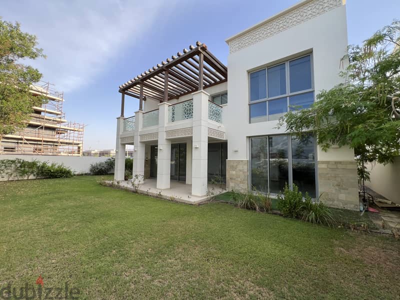 5 Bedroom Large Villa for Rent in Al Mouj Muscat 1