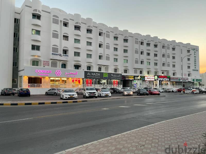 2 bedrooms apartment in al khwuair prime locationشقة غرفتين في الخوير 0