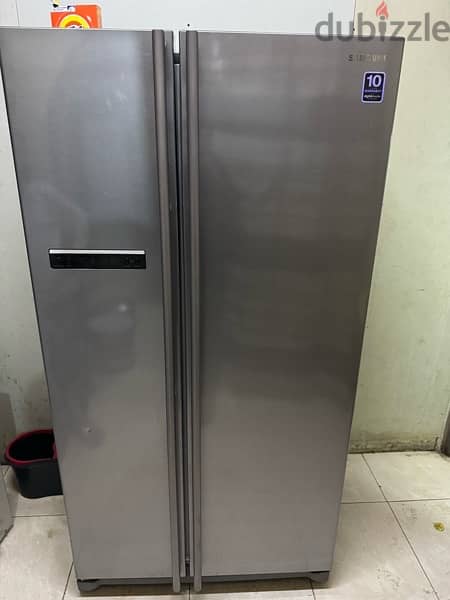 Frige for sale in good condition and good working 4