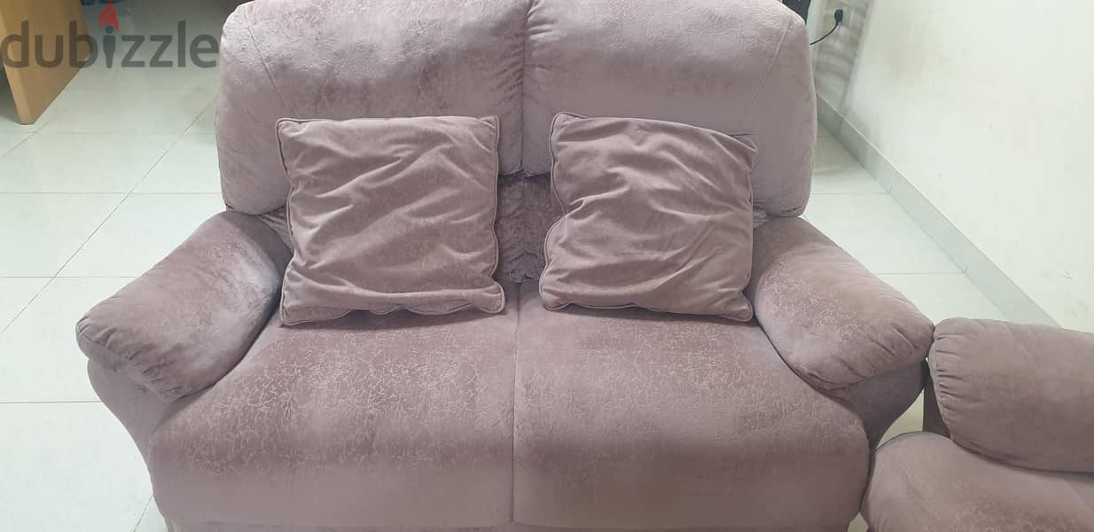 8 (3+2+2+1) SEATER SOFA WITH CUSHIONS 1