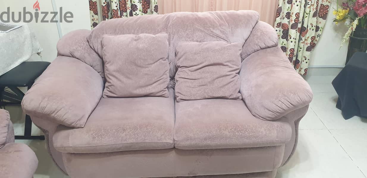 8 (3+2+2+1) SEATER SOFA WITH CUSHIONS 3