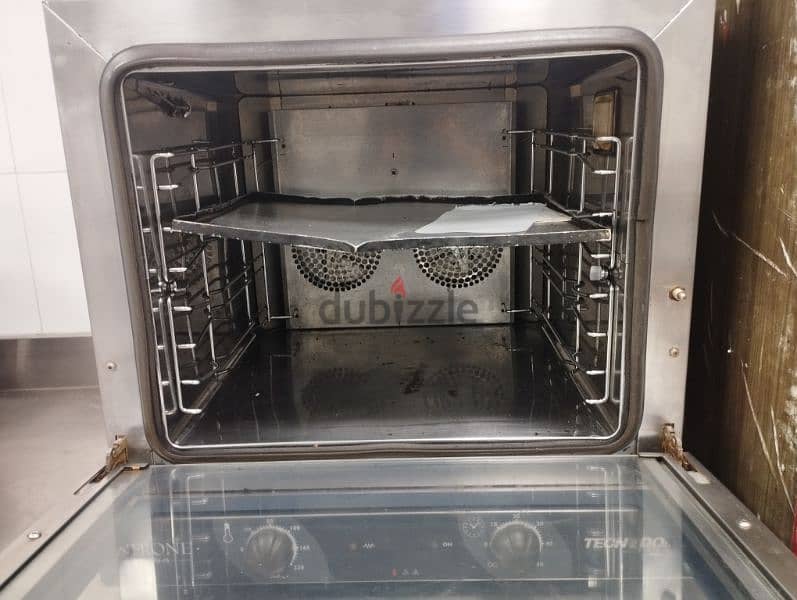 restaurant oven in good condition 2
