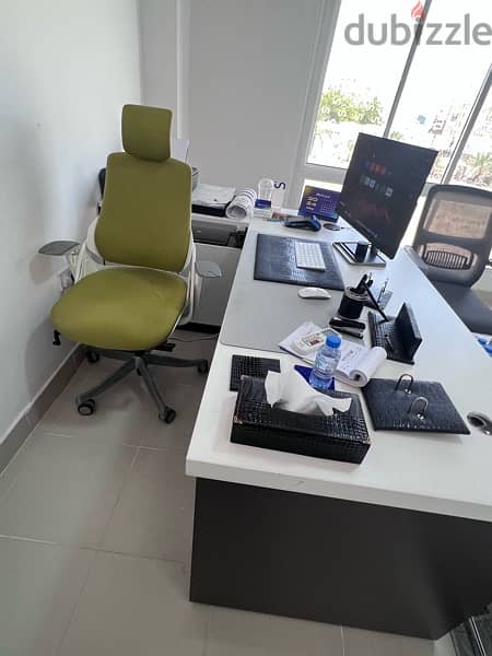 Office furniture for sale اثاث مكتب للبيع 11