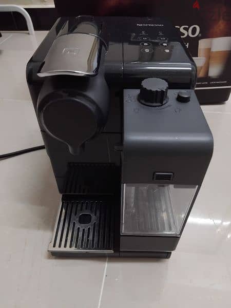 مكينة قهوة نسبريسو ( الوصف) 2