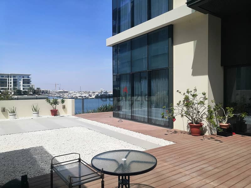 Marina View 2 Bedrooms Apartment for sale In Al Mouj 1