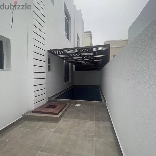 Modern villa for sale in Muscat | فيلا عصرية للبيع في مسقط 8