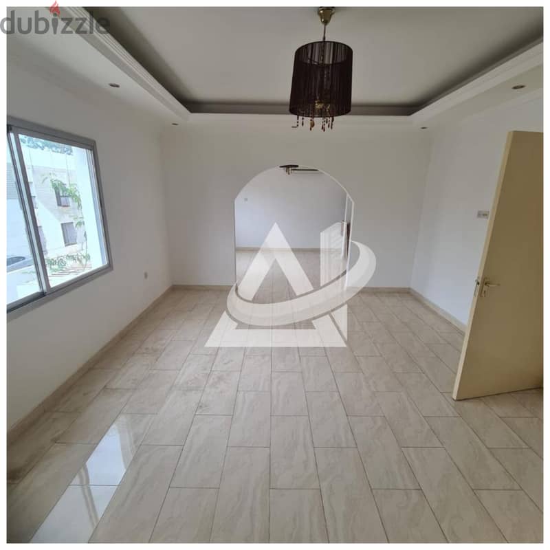 ADV1016 ** 3bhk villa A Beautiful villa for rent in Madinat AL sultan 3