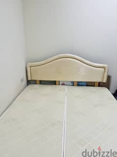 Bed / cot for sale 0