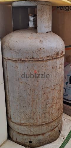 Gas cylinder for 20 rials