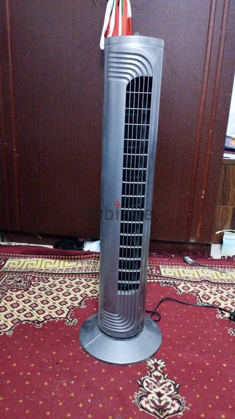 New good conditions tower fan 32" 3