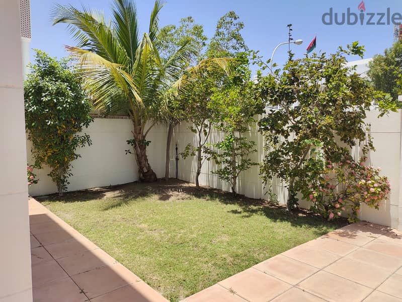 Beautiful 4BHK villa, Furnished, and huge garden in Shatti Al Qurum 7