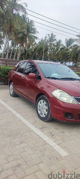 Nissan Tiida 2012 8