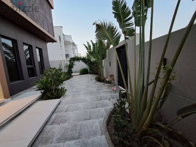 Standalone fully furnished  house bear beach in SurAl Hadid 9