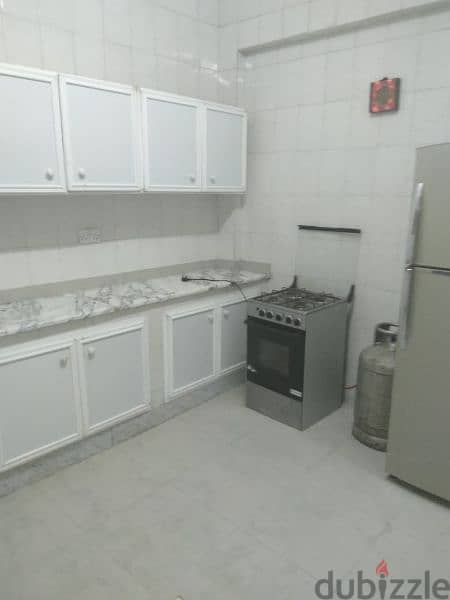 شقه غرفه ومجلس كبار مفروش بالخوير large 1bhk apartment 6