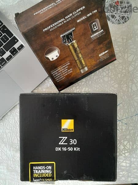 New Z30Nikon Camera with other accessories 8