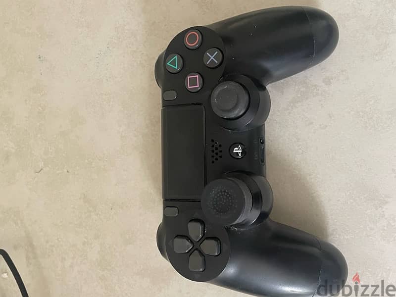Lightly used ps4 (500gb) 2