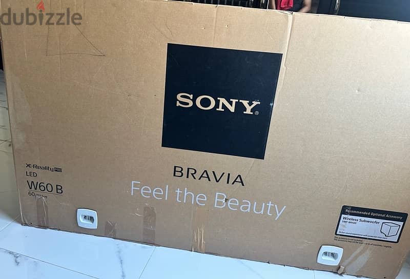 SONY BRAVIA 60 INCH TV WITH BOX 2