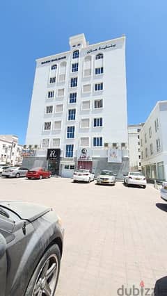 building in Al Hail South , Apartment 2BHK for Rent and shop for Rent