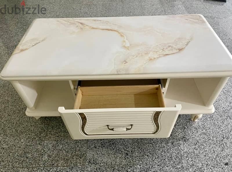 Marble center table with good design and good quality 1