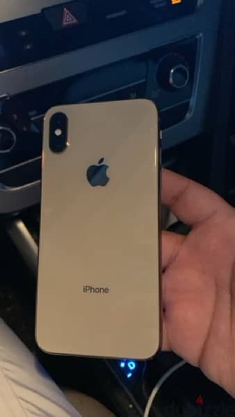 iPhone xs 64gb very good condition 3