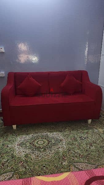 good condition sofa 6 seat with table 8