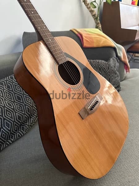 Yamaha F310 6 string guitar 2