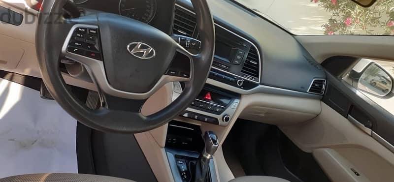 Hyundai Elantra 2016 5