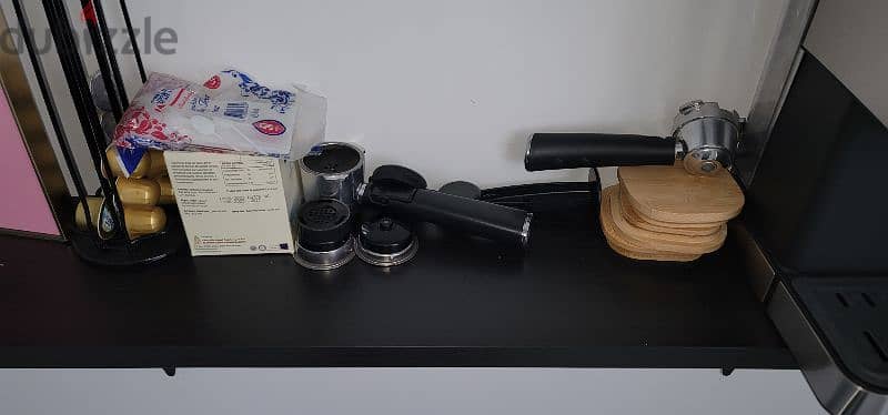 Coffee Maker with accessories 1