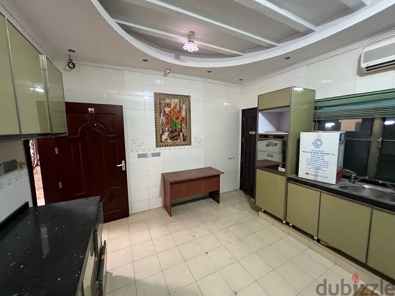 Villa for rent in Al Khuwair 2