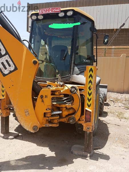 JCB is very good condition 2