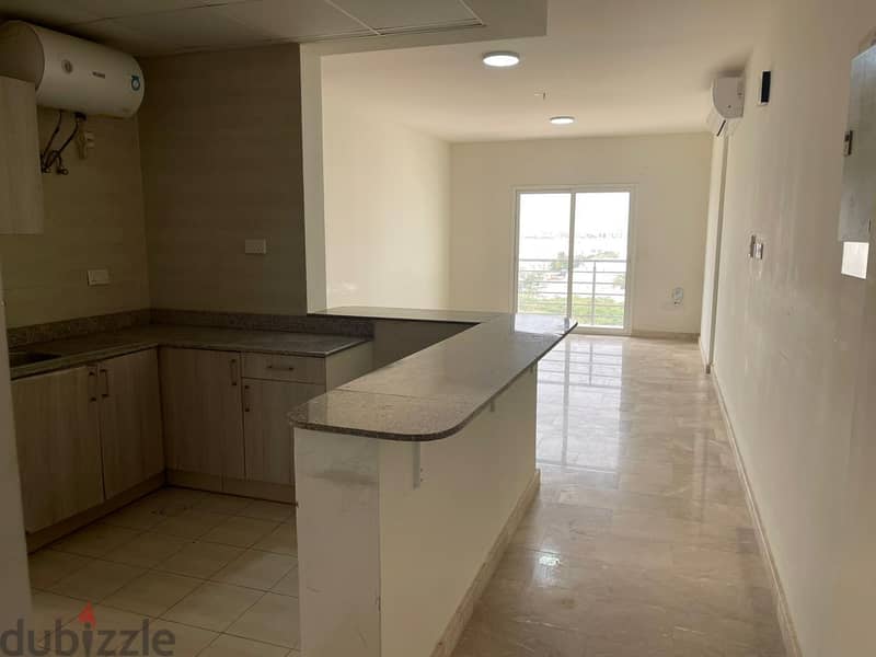 "SR-FA-457 Good quality Flat to let in mawaleh north" 6