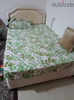 urgent sale new queen size bed with matres