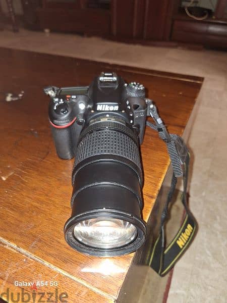 Dslr Camera for sale NIKON D 7100 with 18 to 140 lense 1