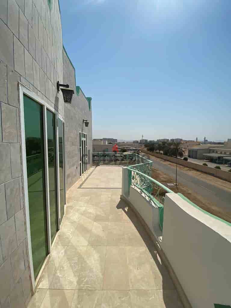 SR-AH-380 Flat semi furnished to let in mawaleh north 6