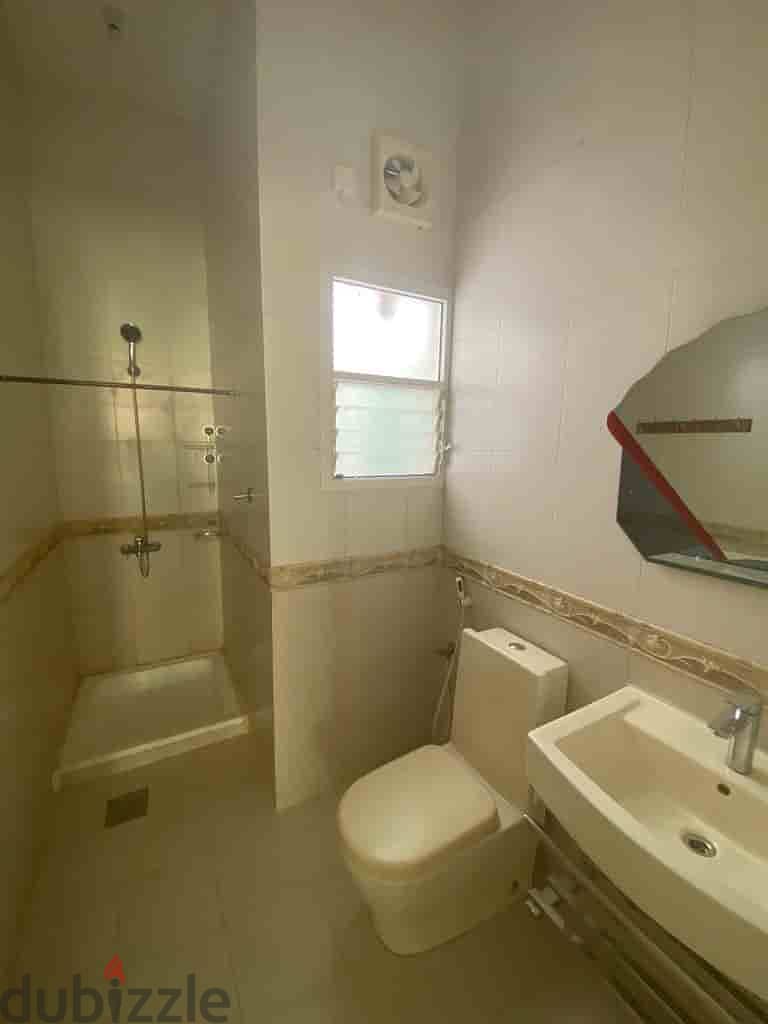 SR-AH-380 Flat semi furnished to let in mawaleh north 9