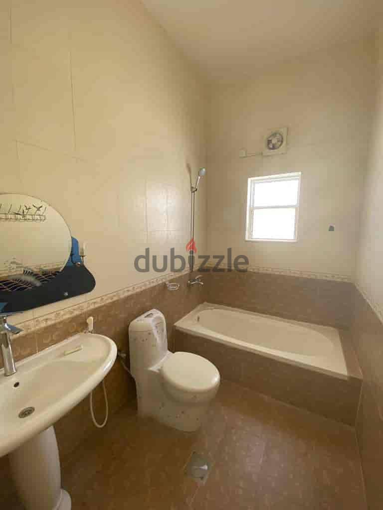 SR-AH-380 Flat semi furnished to let in mawaleh north 12